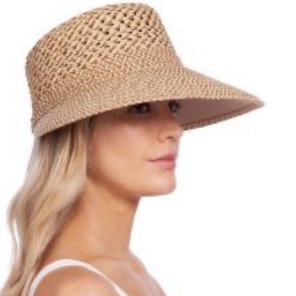 Eric Javits - Trophy Gal Hat Bone. Adjustable Velcro closure in back. Packable. - Picture 1 of 4